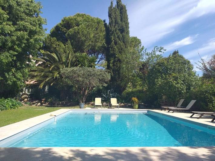 Location de vacances pour 2 personnes, avec piscine ainsi que vue et jardin à Roujan - 3