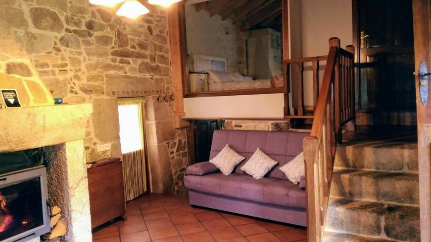 Casa rural para 3 personas, con piscina además de vistas y jardín, Se admiten mascotas en Silleda - 4