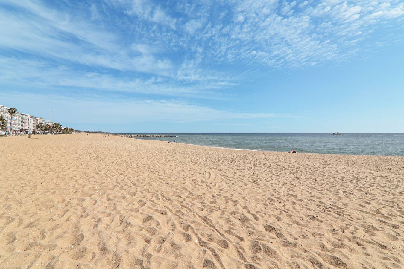 Appartement entier, Charmant appartement "Sail Away" sur la plage avec vue sur la mer et balcon in Cavacos, Quarteira