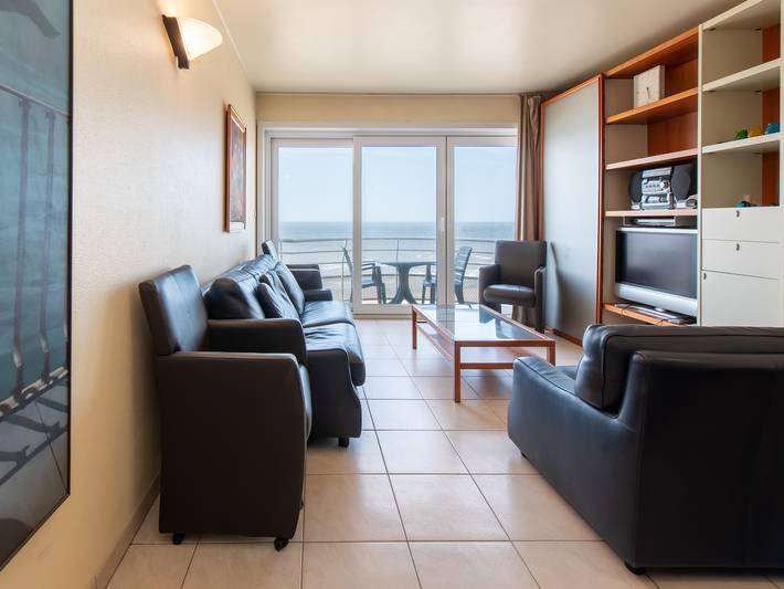 Ferienwohnung für 4 Personen, mit Terrasse und Pool sowie Balkon/Terrasse in Oostende
