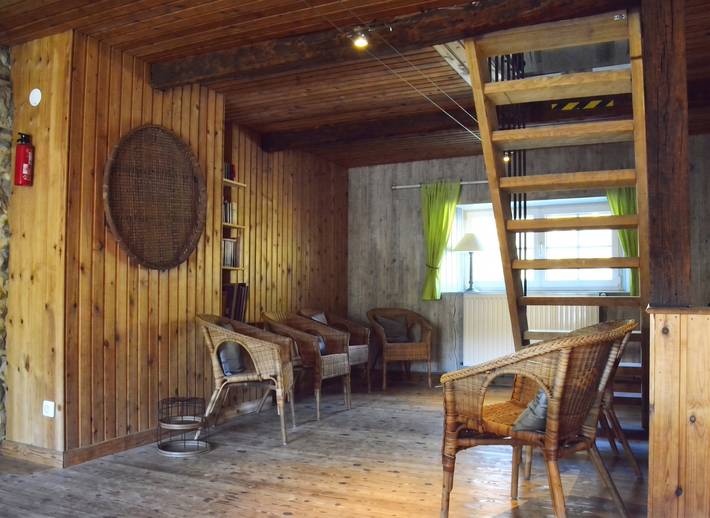 Location de vacances pour 8 personnes, avec jardin ainsi que sauna et terrasse à Viroinval - 3