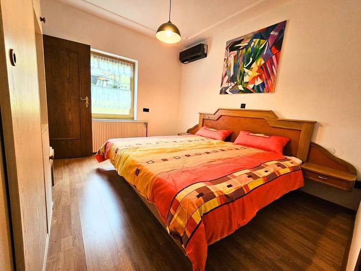 Ferienwohnung für 3 Personen, mit Terrasse und Garten sowie Ausblick