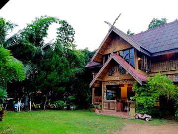 Station pour 2 personnes, avec jardin et terrasse dans Mae Hong Son