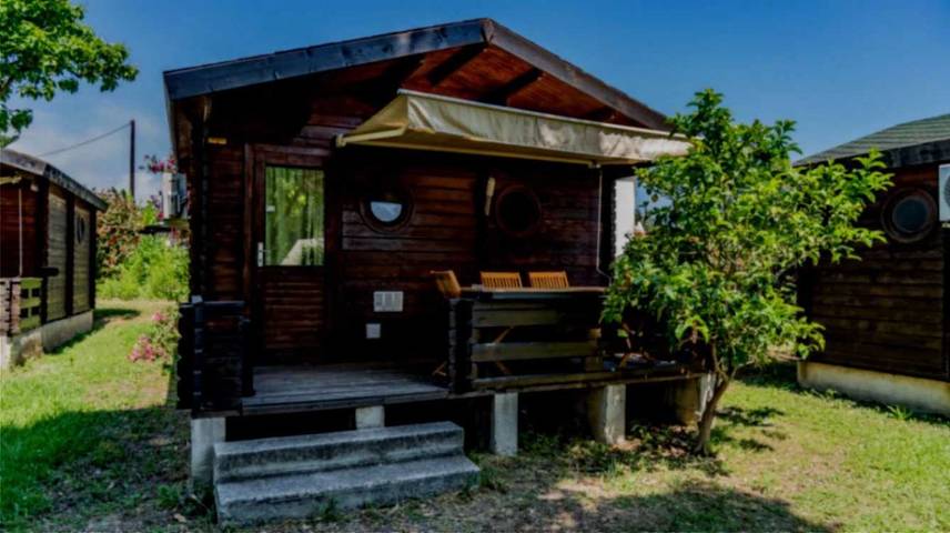 Chalet pour 4 personnes, avec bassin pour enfant