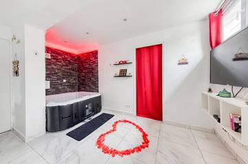 Gîte pour 2 personnes, avec jacuzzi et jardin à Morangis