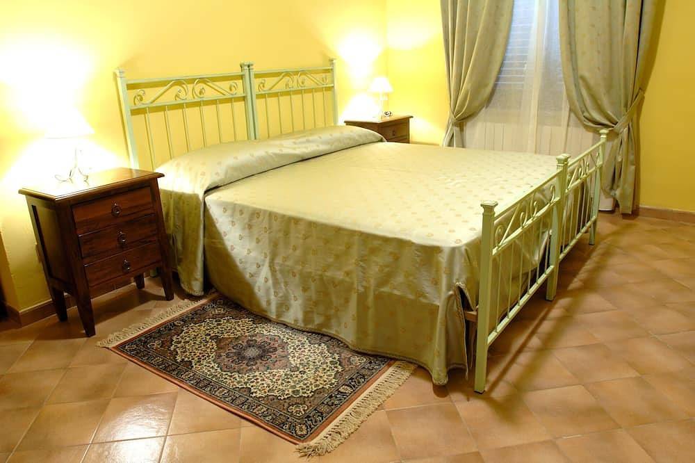 Villa Umbria: Piscina privata, 16 posti, Ristrutturata 2025, Roma e Orvieto a 1h in Stroncone, Provincia di Terni