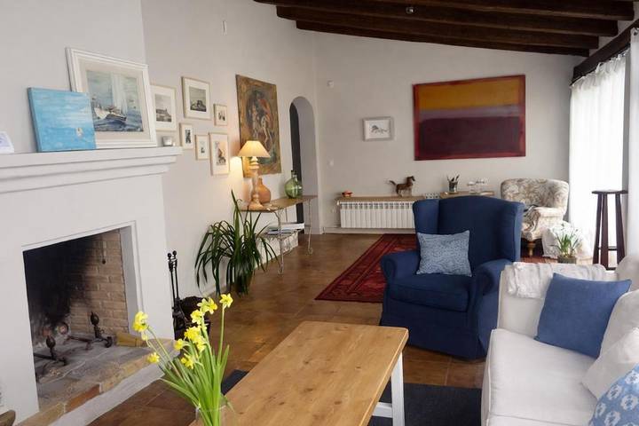 Casa rural para 4 personas, con Terraza además de Jardín y Piscina en Cruilles - 2