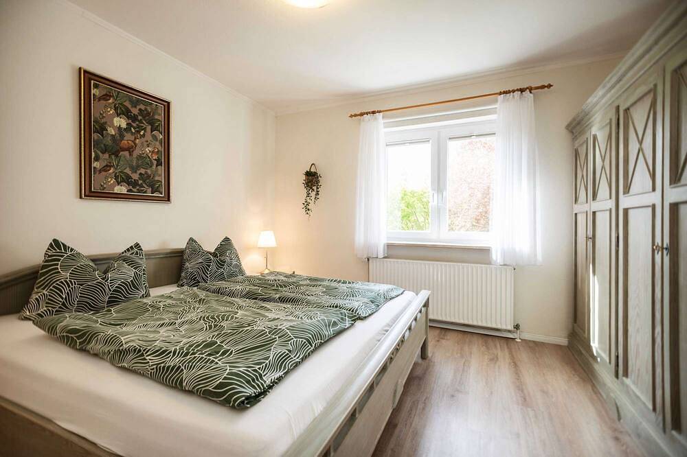Ganze Wohnung, 09 Waldleben mit Blick auf den Wald in Krummsee, Malente