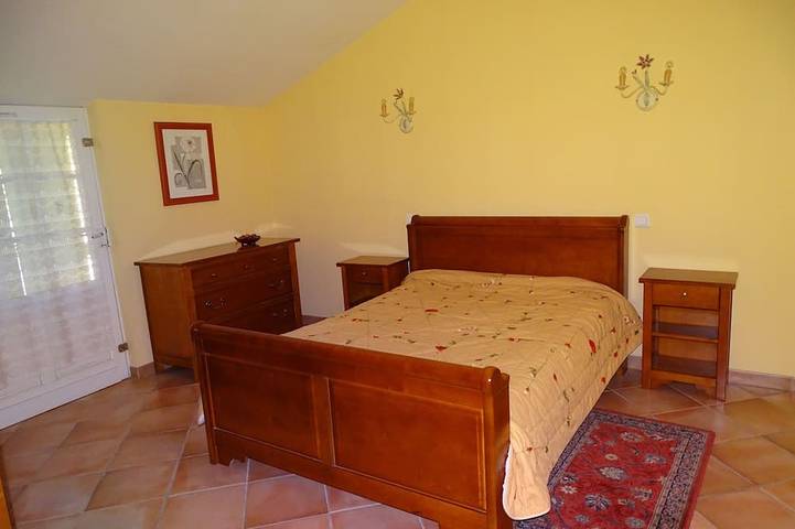 Location de vacances pour 6 personnes, avec terrasse et jardin, animaux acceptés à Bergerac - 2