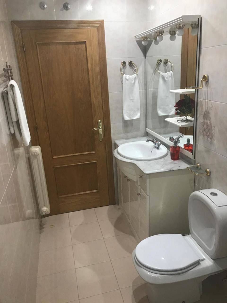 Twin Room with Shared Bathroom in Logroño, Provincia de La Rioja