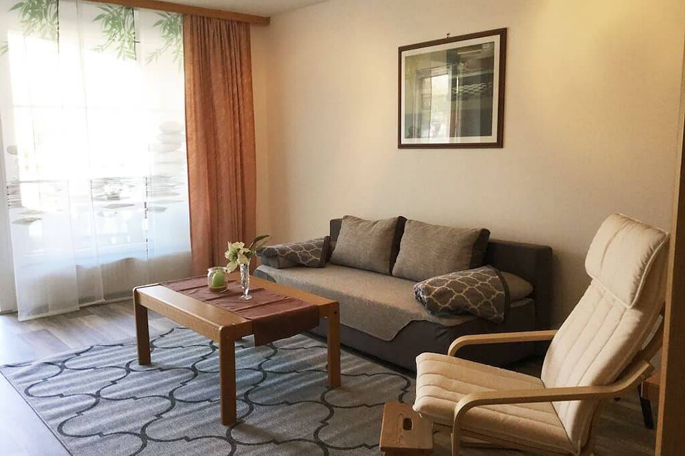 Ganze Wohnung, Appartement für Familien im Erdgeschoss mit seperatem Zugang in Bad Birnbach, Bayerische Golf und Thermenland