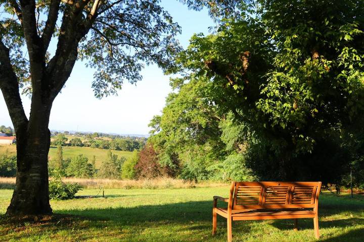 Maison de vacances pour 20 personnes, avec Balcon et Terrasse ainsi que Jardin et Vue à Bergerac