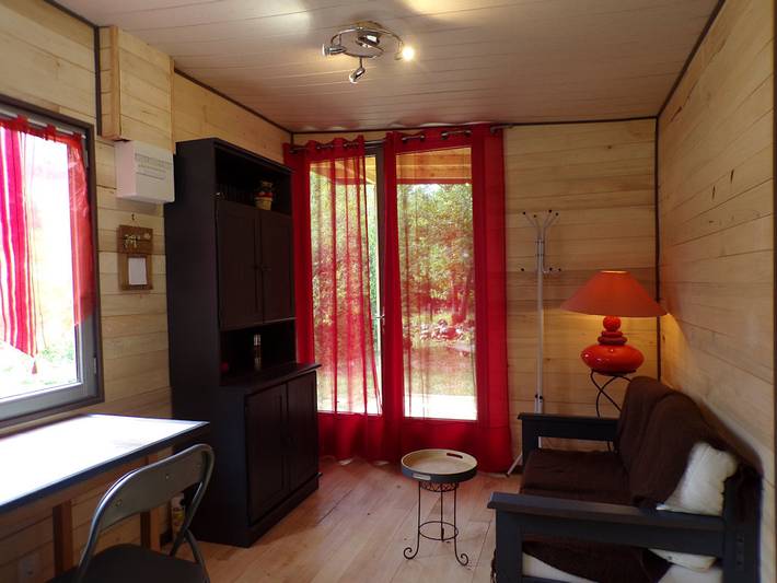 Gîte pour 2 personnes, avec piscine ainsi que terrasse et jardin, animaux acceptés dans le Lot - 3