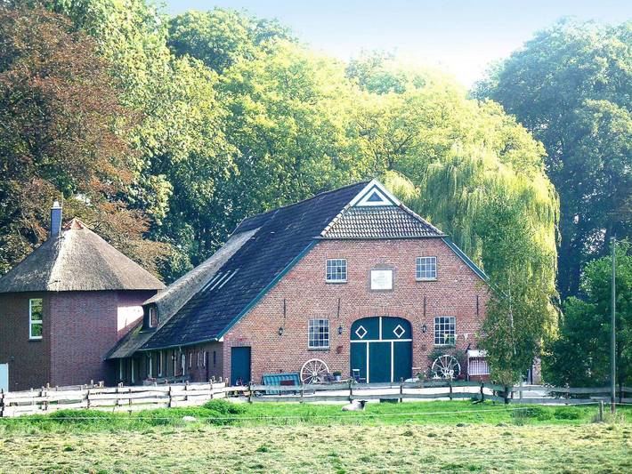 Ferienwohnung für 4 Personen, mit Garten in Stadland