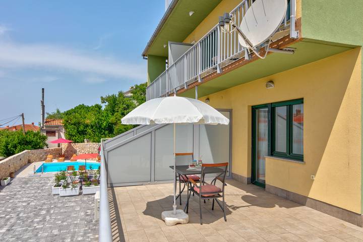 Ferienwohnung für 2 Personen, mit Terrasse und Pool, mit Haustier - 1