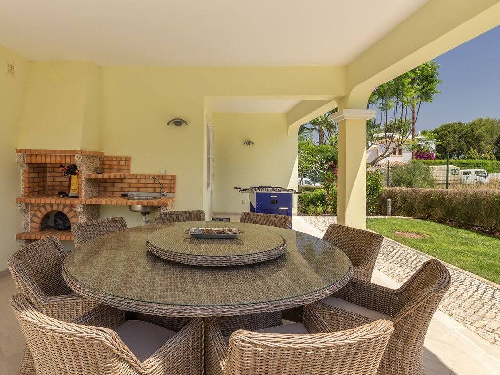 Villa para 10 pessoas com jardim in Montes de Alvor, Alvor