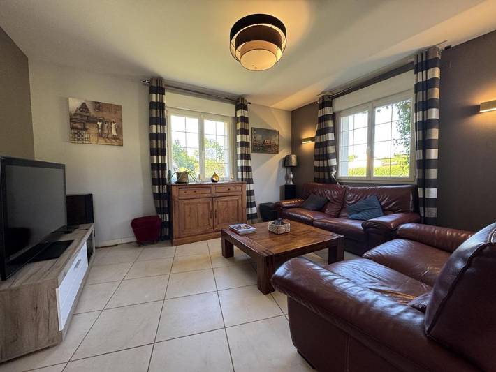 Location de vacances pour 14 personnes, avec jardin à Montfort-le-Gesnois - 2