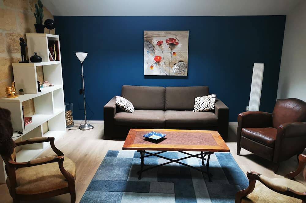Entire apartment, Large Cozy Studio Libourne Center in Libourne, Libourne region
