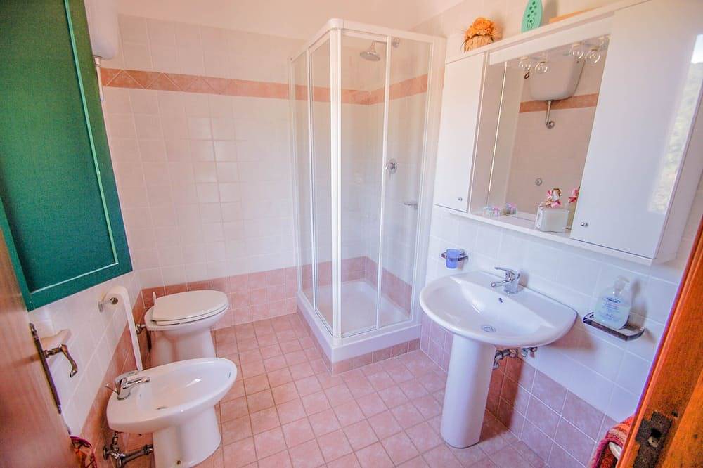 Detached house with private pool 1,5 km from shops and restaurant. Ac & Wi-fi in Montecchio, Provinsen Terni