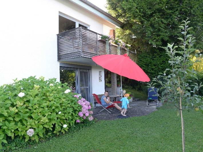 Ferienwohnung für 3 Personen, mit Terrasse und Garten