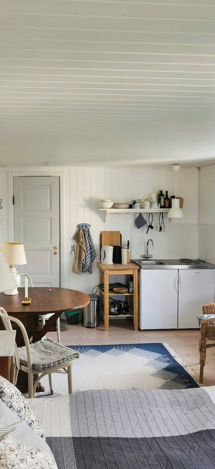 Hel lejlighed, Anneks med sydvendt have nær Præstø in Præstø, Svenske Østersøen