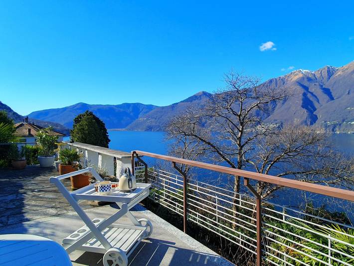 Ferienwohnung für 2 Personen, mit Terrasse in Maccagno con Pino e Veddasca