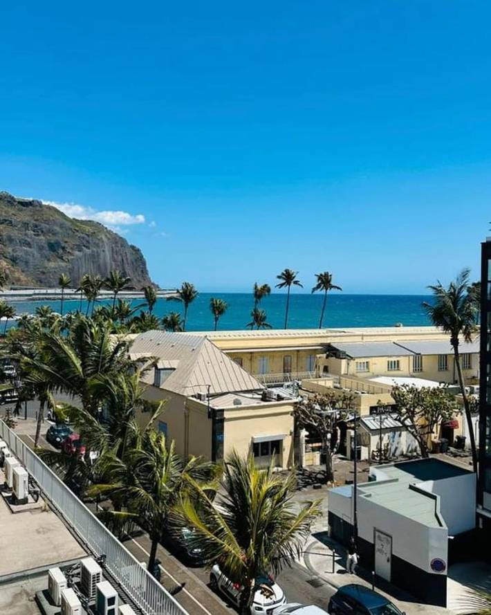 Gîte pour 6 personnes, avec balcon et vue, animaux acceptés dans Le Barachois Saint Denis