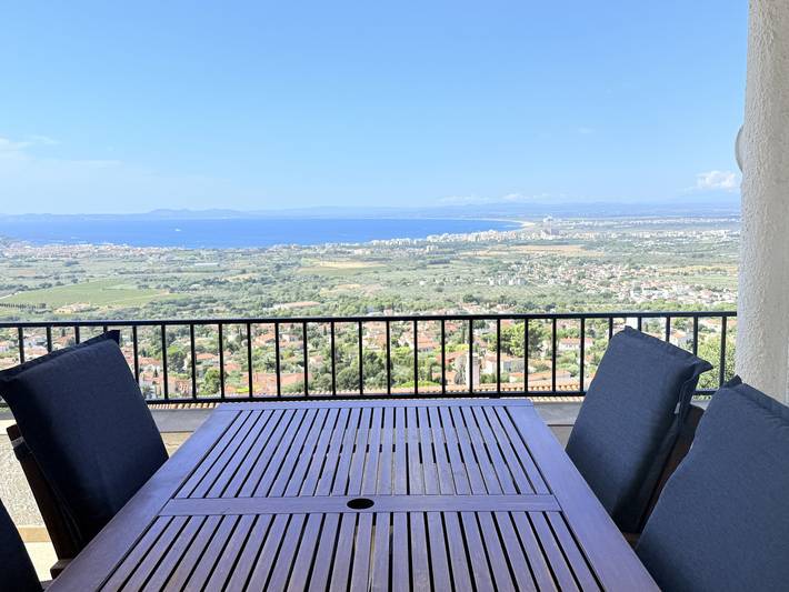 Casa rústica en Costa Brava con Wi-Fi, aire acondicionado y aparcamiento in El Mas Fumats, Roses