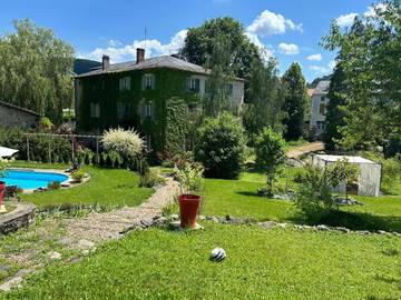 Chambre d’hôte pour 4 personnes, avec piscine et sauna ainsi que jardin et terrasse à Ferrières-sur-Sichon