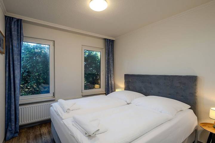 Ferienwohnung für 4 Personen, mit Terrasse und Sauna in Nationalpark Vorpommersche Boddenlandschaft - 2