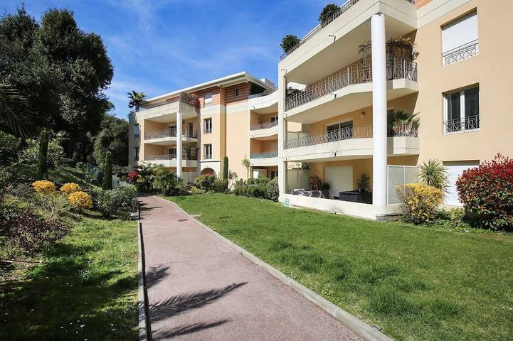 Appartement de vacances pour 4 personnes à Valbonne
