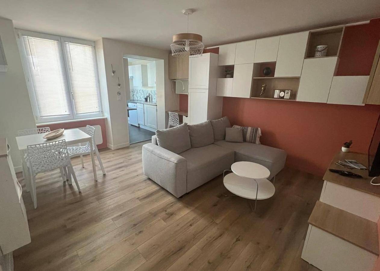 Appartement entier, Appartement lumineux design 2 chambres centre et Cité de la Mer in Cherbourg-Octeville, Cherbourg-en-Cotentin