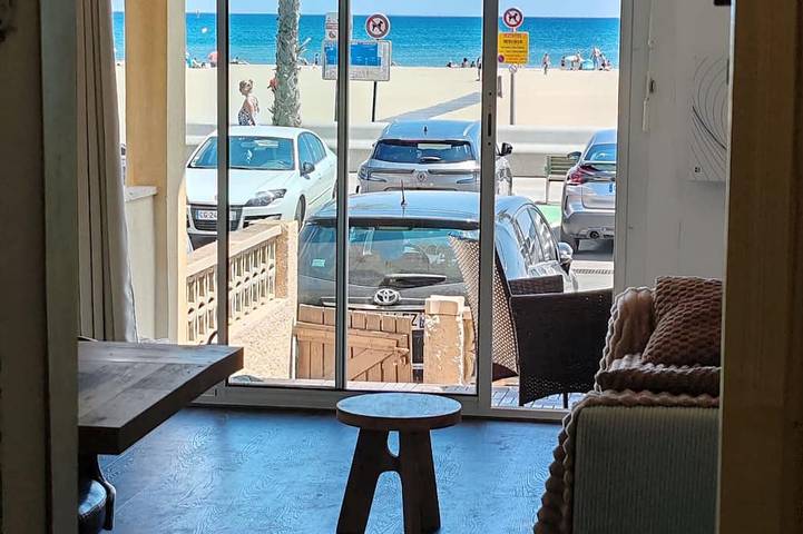 Location de vacances pour 4 personnes, avec terrasse à Port-la-Nouvelle