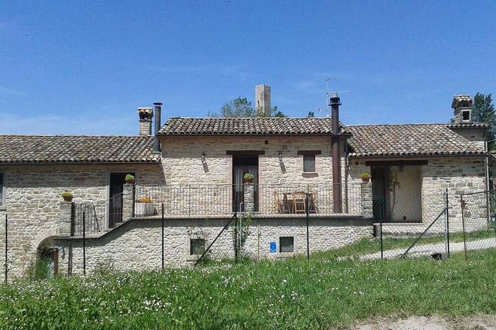 Agriturismo per 4 persone, con giardino in Pennabilli