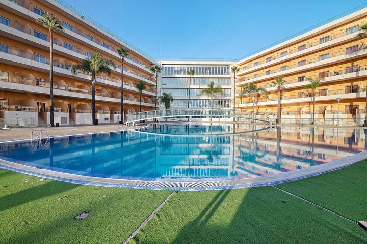 Apartamento de férias para 8 pessoas, com jardim e varanda, com animais de estimação