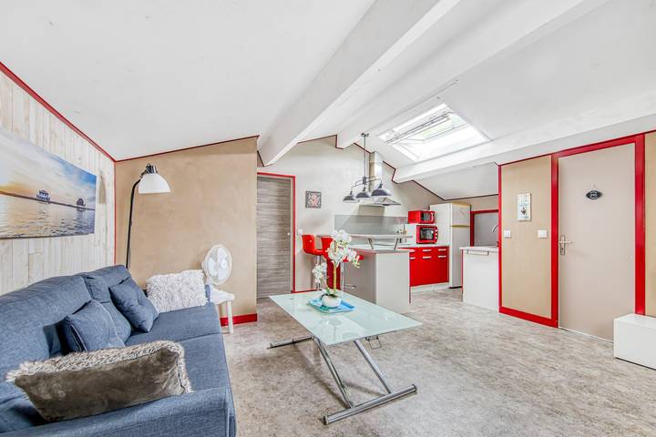 Hel lägenhet, Le Grand T2 – Stylish Apartment with Shared Pool in Andernos-les-Bains in Andernos-les-Bains, Arcachon region