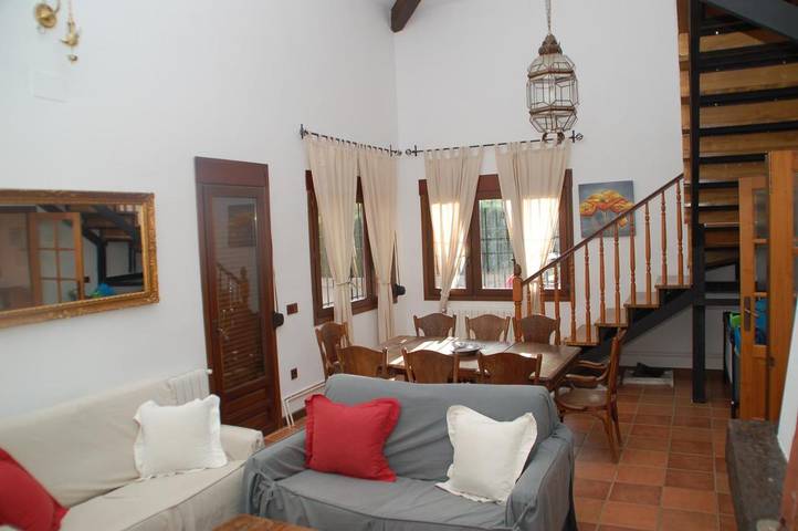 Casa de vacaciones para 22 personas, con piscina además de jardín y vistas, Se admiten mascotas en Extremadura - 4