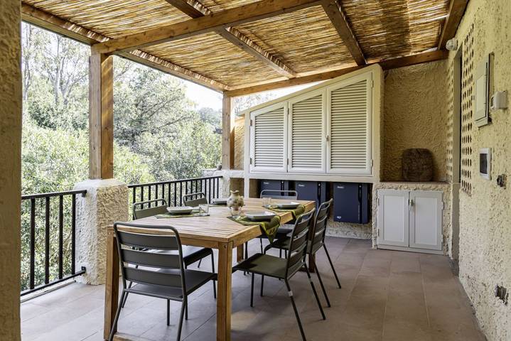 Appartamento intero, Elegant apt in a resort w/pool & private beach in Pischina Salida, Alghero