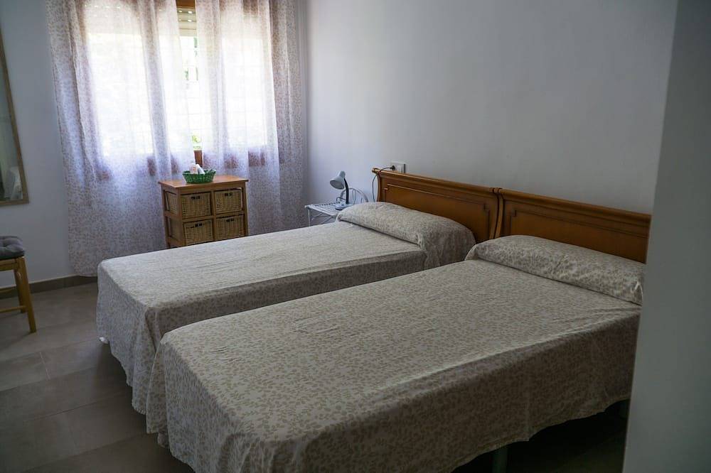 Chalet Ii in Lo Pagan, Mar Menor with terrace, garden and wifi in San Pedro del Pinatar, Costa Cálida