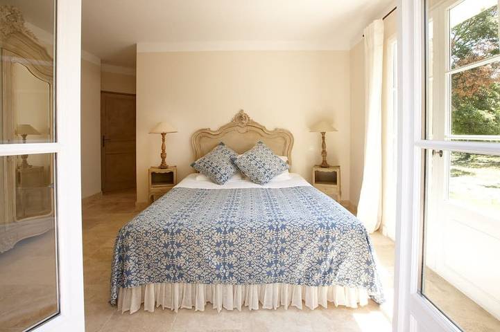 Location de vacances pour 11 personnes, avec jardin, animaux acceptés à Visan - 2