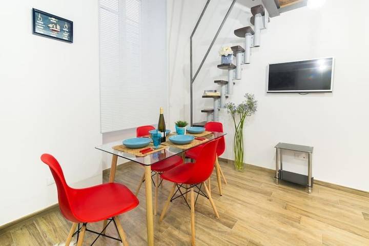 Loft per 4 persone, con animali domestici in Sanremo