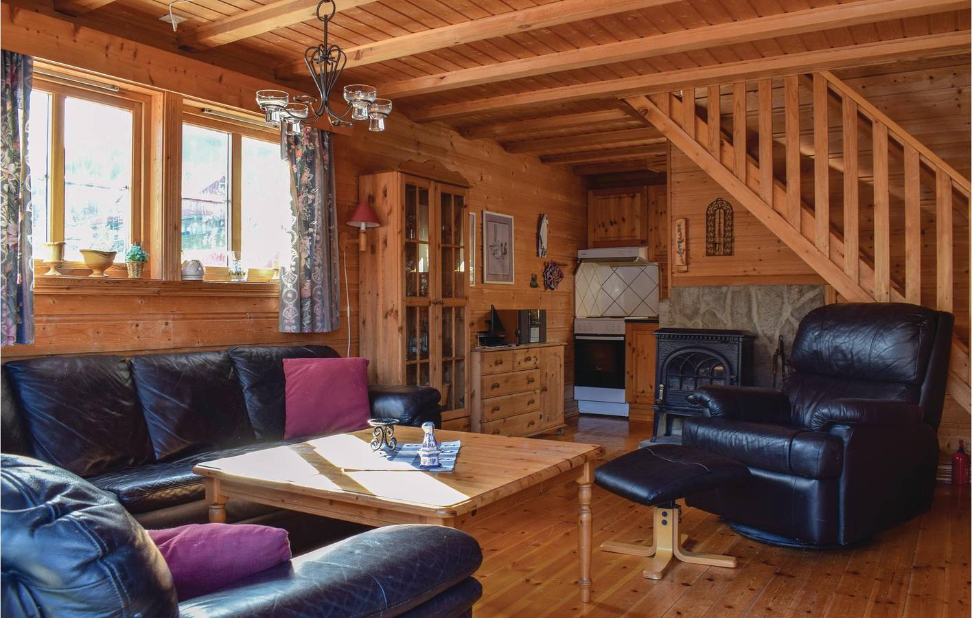 Ferienhaus für 6 Personen mit Terrasse in Vindafjord