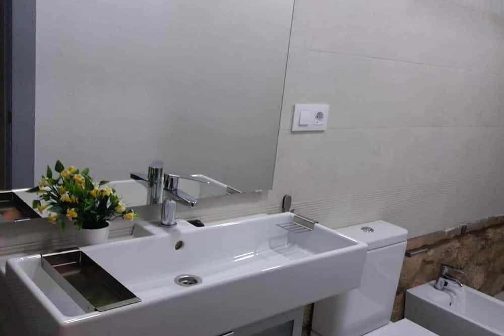 Viña Las Olivas. Casa totalmente independiente situada en Andujar. in Andújar, Sierra Morena
