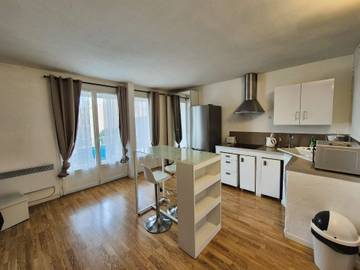 Appartement De Vacances pour 4 Personnes dans Le Brusc, Six-Fours-les-Plages, Photo 4