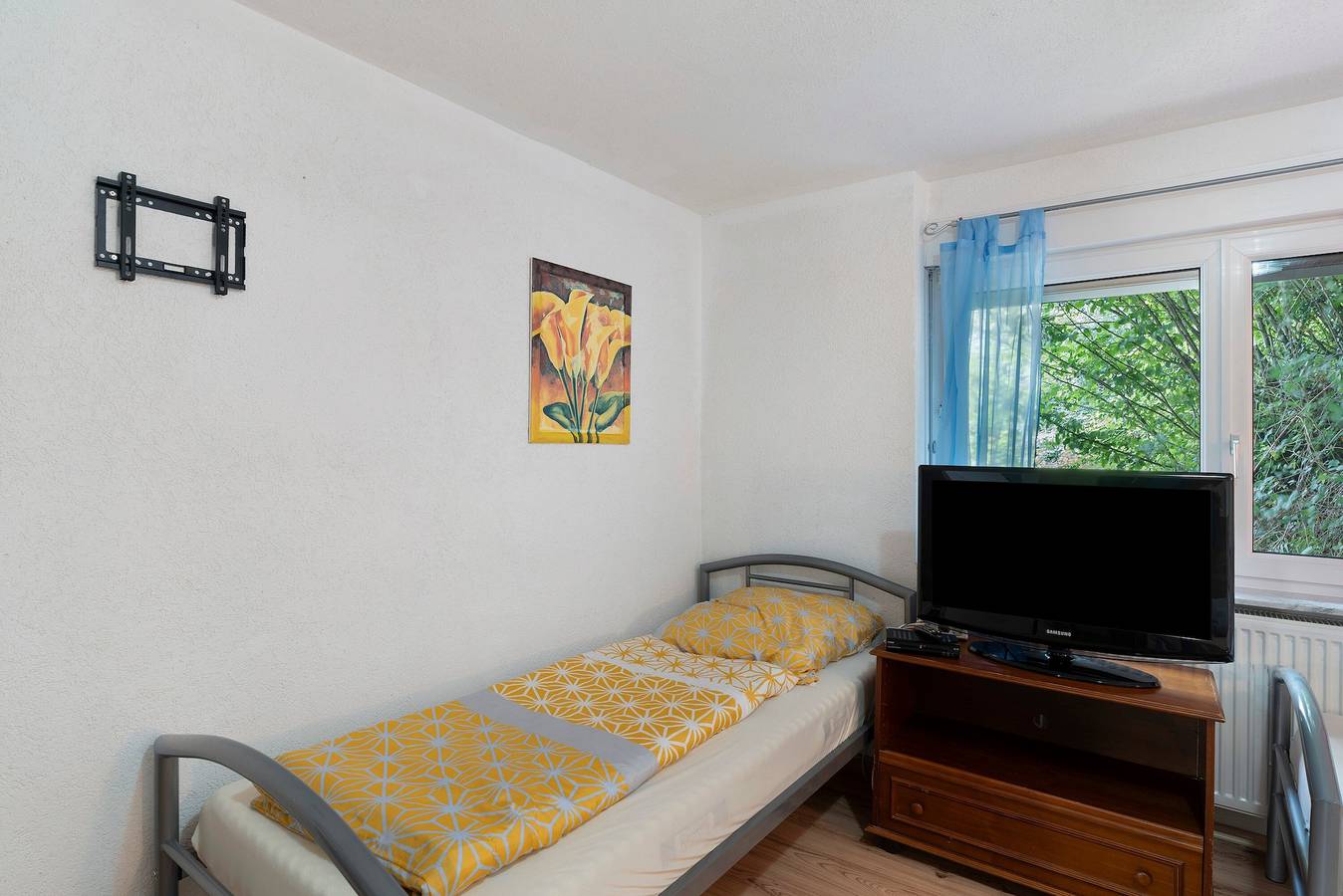 Ganze Wohnung, Apartment '6' mit Gemeinschaftsterrasse und Wlan in Baden-Baden, Nordschwarzwald