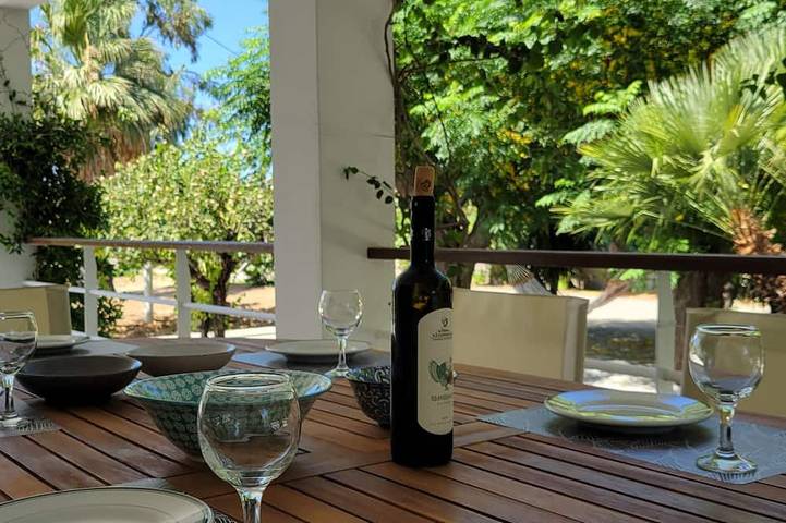 Villa for 7 people, with garden and terrace in Faliraki