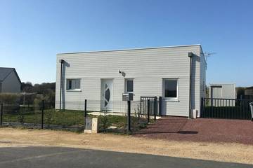 Gîte pour 6 personnes, avec terrasse et jardin, animaux acceptés à Les Moitiers-d'Allonne