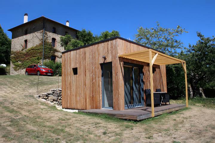 Gîte pour 2 personnes, avec jardin et sauna à Saint-Symphorien-de-Mahun