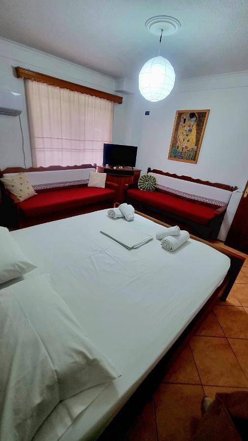 Maison d’hôte pour 4 personnes, avec jardin et vue dans Gjirokastër - 2