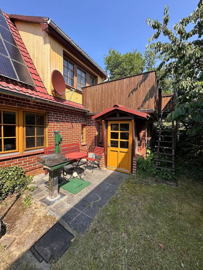 Ferienhaus für 7 Personen, mit Terrasse und Garten in Benz - 2